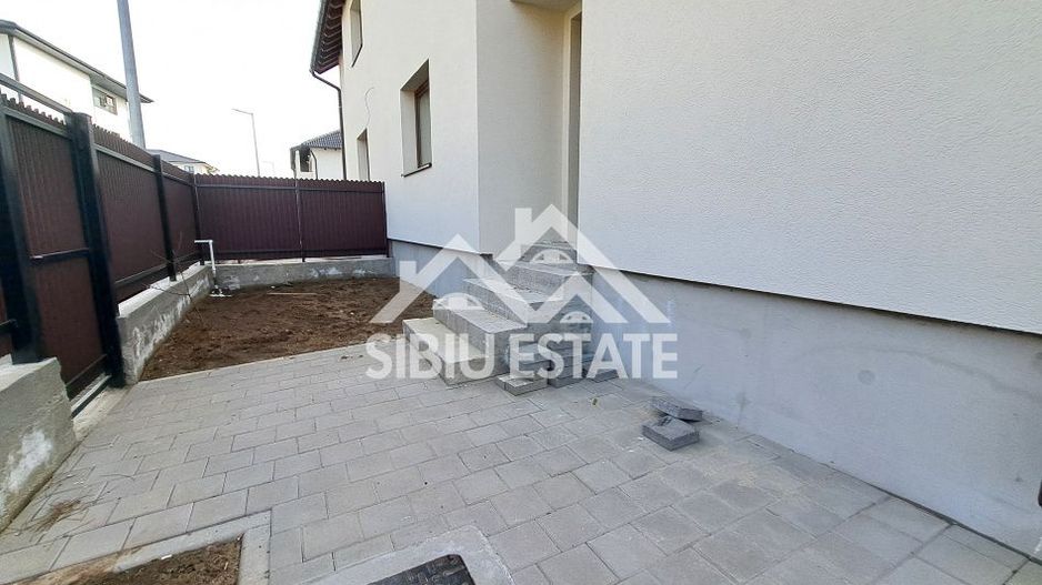 Casa Selimbar 4 camere, 2 bai, terasa, curte si magazie - Poză 8