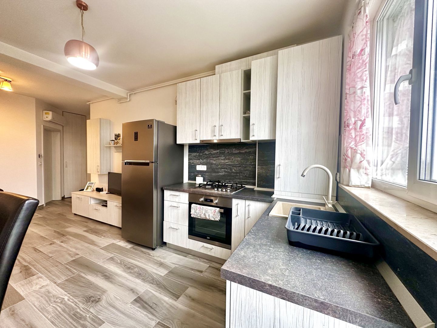 Apartament 2 camere, modern si vibrant, cu parcare, Torontalului - Vox - Poză 6