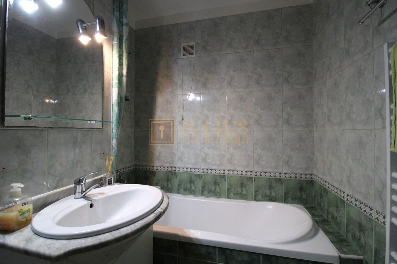 Decomandat, centrala proprie, zona Lunei - Complex Studentesc. - Poză 13