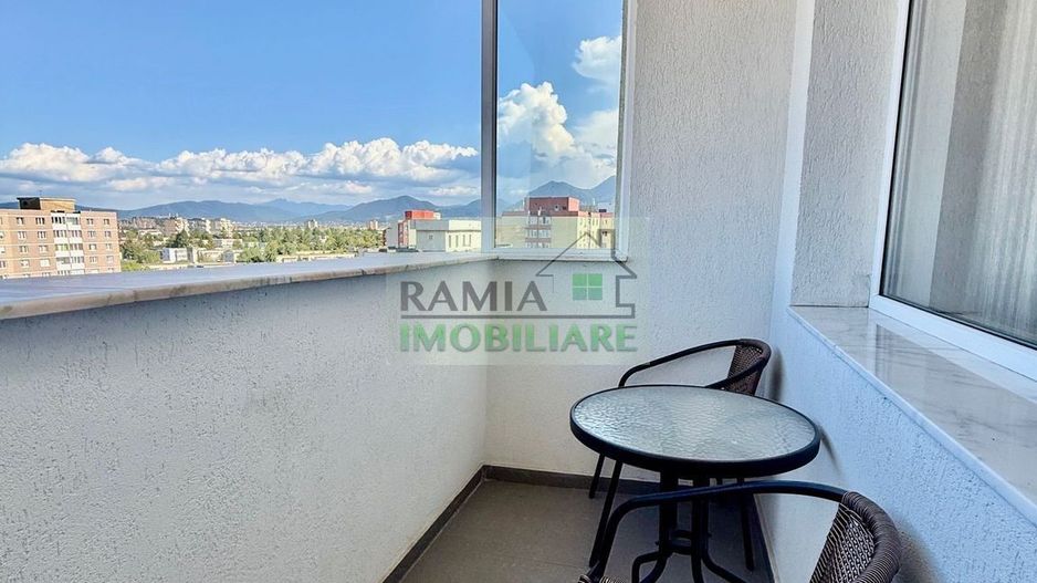 Apartament 2 camere complet renovat Bd. Vlahuță, panoramă spre Tâmpa - Poză 10