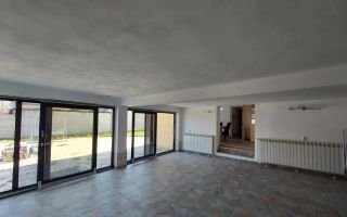 Vila deosebita în loc Simeria, zona ultracentrala - Poză 7