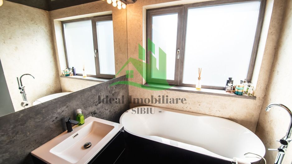 Casa Moderna cu 4 camere si terasa, zona Pictor Brana, Selimbar - Poză 13