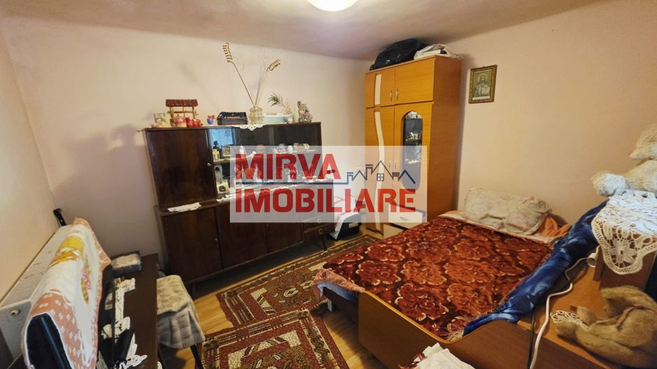 Casă 4 camere, 685 mp teren, renovată 2011 – Mănești, Zalhanaua - Poză 40