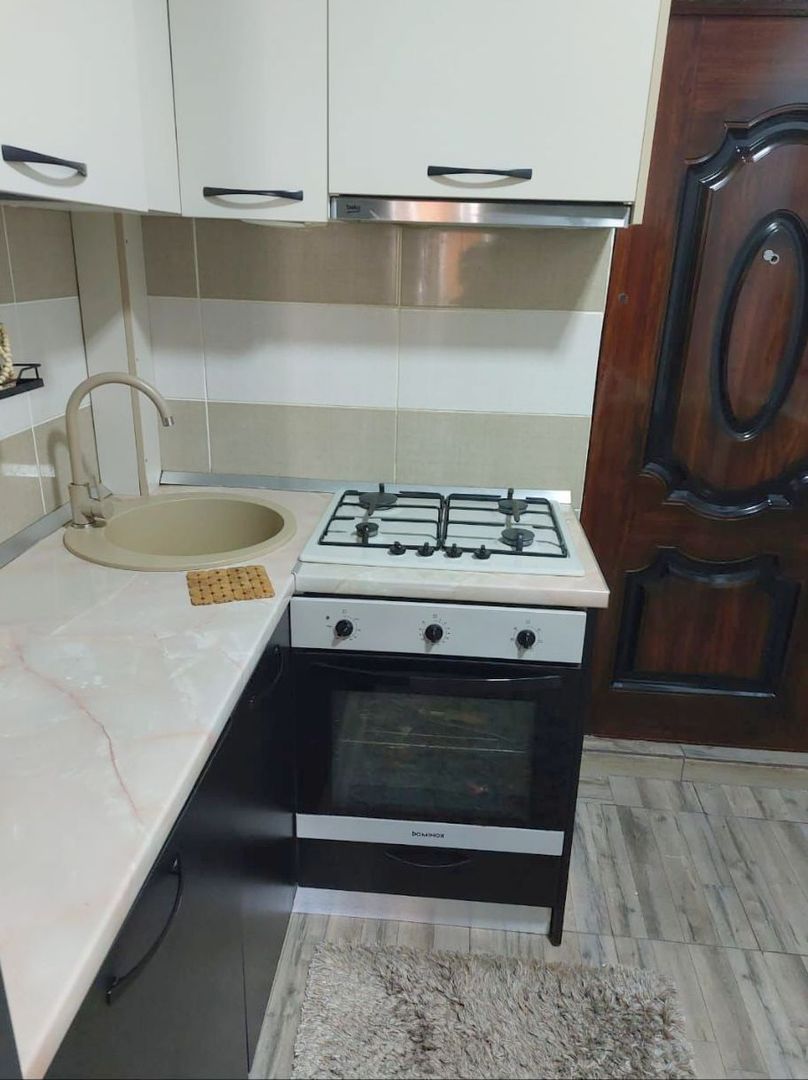 De vanzare garsoniera micro 40, la C-uri, parter, 33.500 euro negociabil - Poză 1