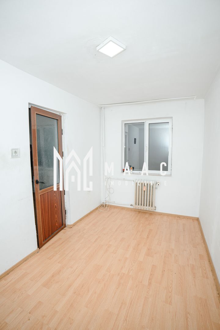 Vânzare Apartament 3 camere Petrisor - Poză 1