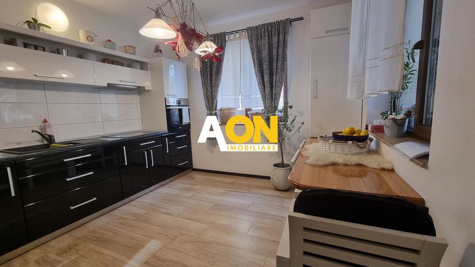 Casa 5 Camere, Zona Cetate, Ultrafinisata - Poză 3