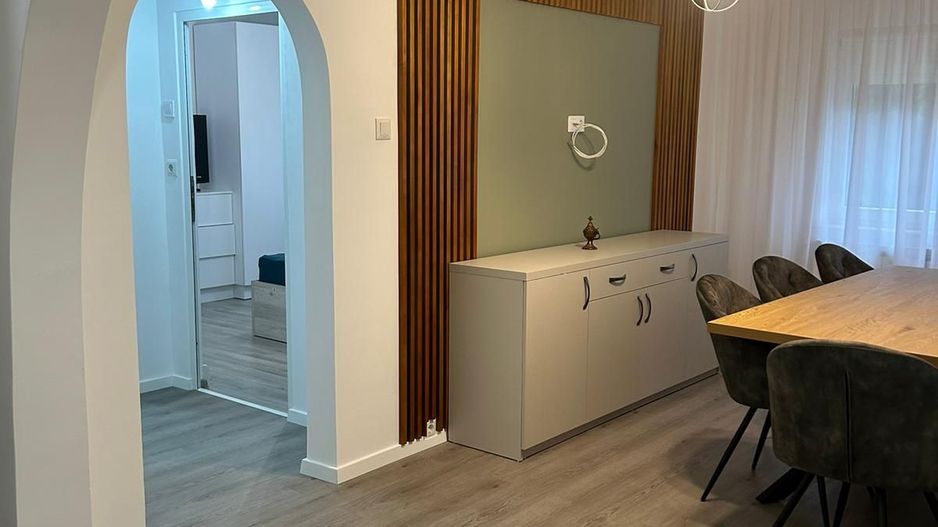 ageuropa.ro vinde apt. 4 cam. 78mp la etajul 2 în Micro 16. - Poză 2