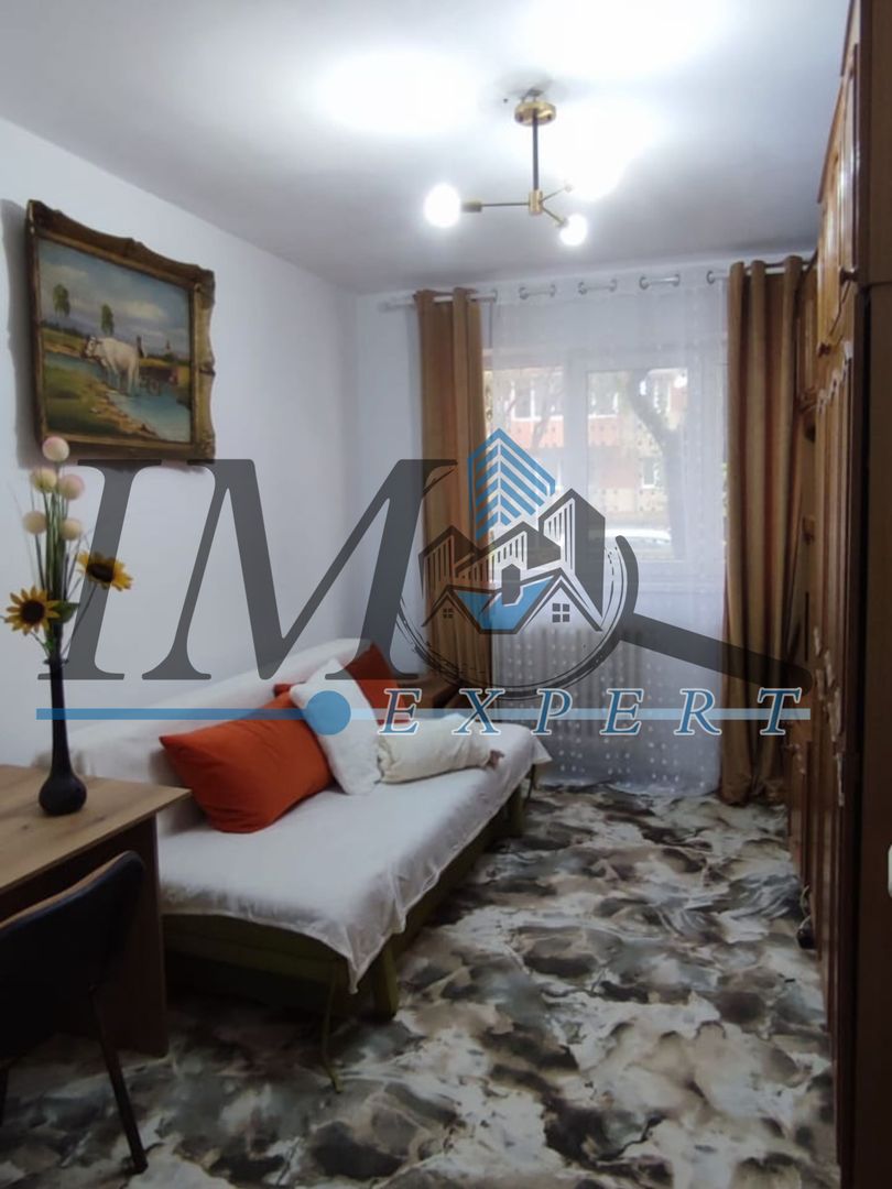 Apartament de închiriat cu 3 camere  în cetate - Poză 1