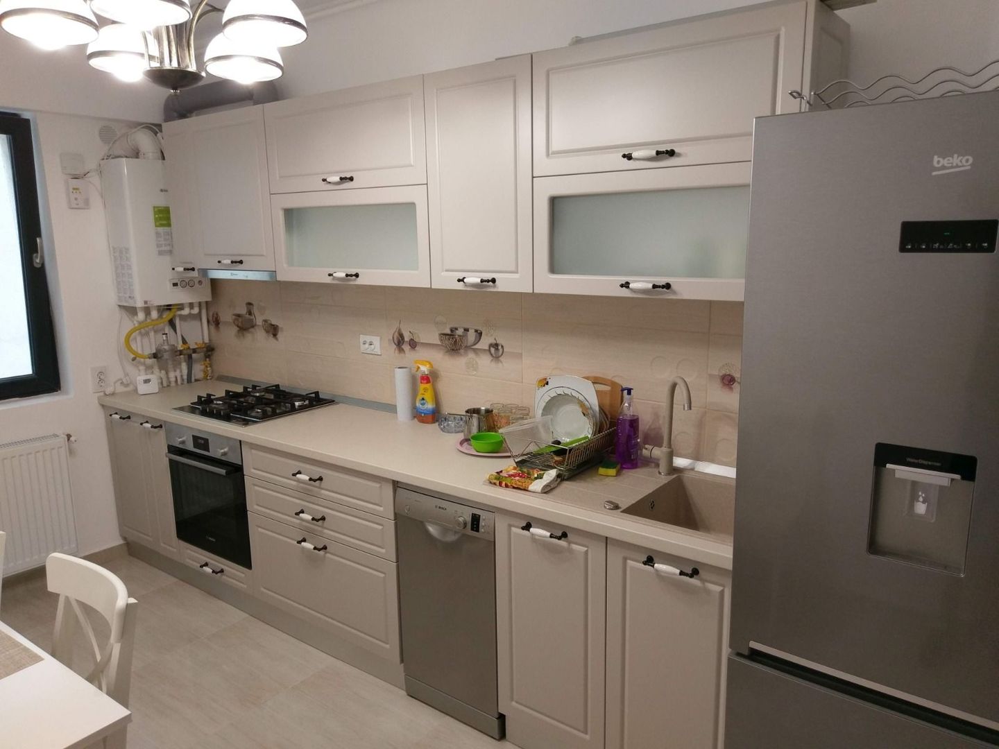 Apartament 2camere-de inchiriat+2 locuri de parcare Aparatorii Patriei - Poză 1