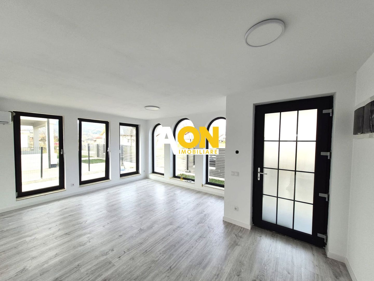 Casa 3 Camere, Teren 353 mp, Toate Utilitatile, Zona Micesti - Poză 3