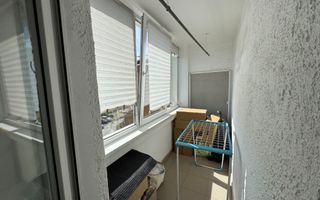 Apartament decomandat cu 3 camere in Florilor, strada Crinului - Poză 14