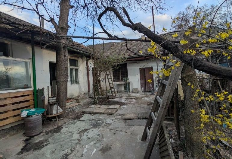 casa de inchiriat str Budiului -oportunitate excelenta pentru investie - Poză 8