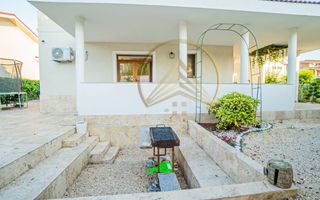 Palazu Mare/Elvila - Vila cocheta  P+1E+M cu teren 970 mp,mobilata si utilata - Poză 45