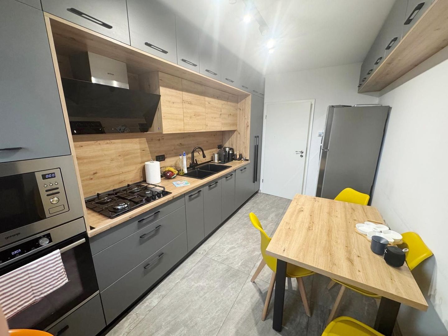 Apartament cu 3 camere in bloc nou - Poză 1