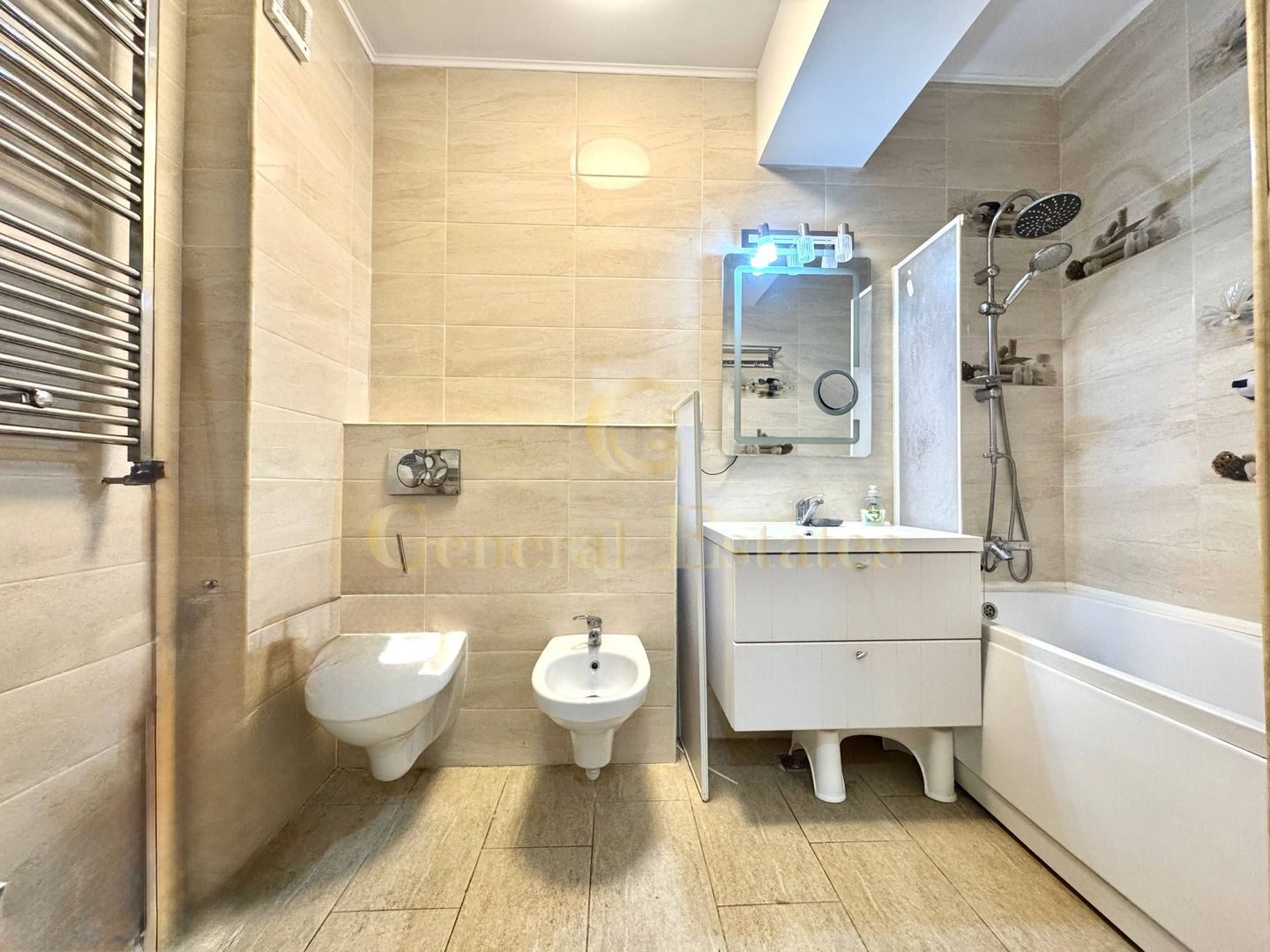 Vânzare apartament cu 2 camere, 67 m.p. - Complexul Royal Town. - Poză 14