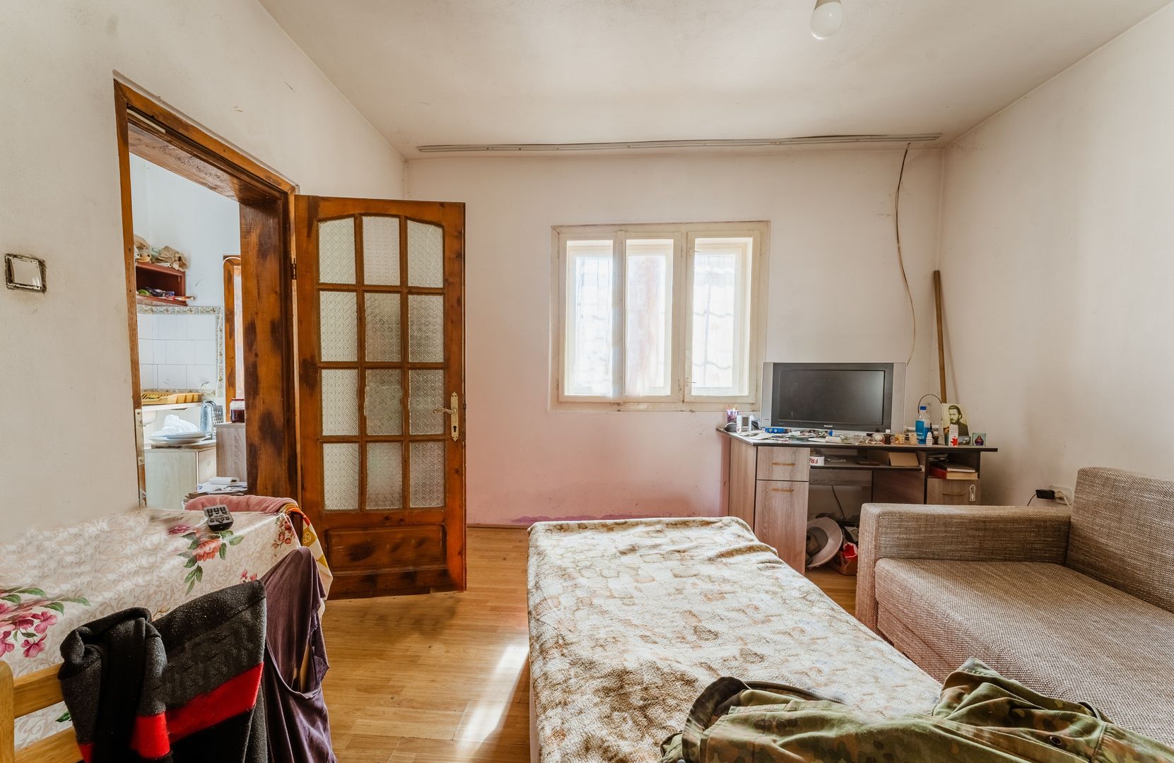 Apartament cu 3 camere Pârneava - Poză 5