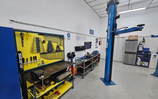 Oportunitate Investiție: Service Auto Complet Utilat – Ploiești Vest - Poză 3