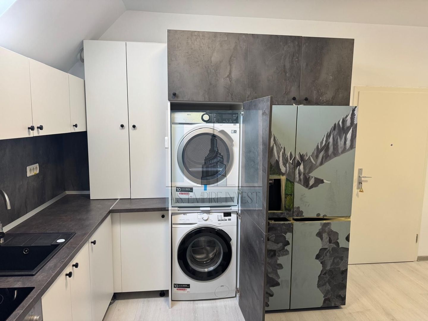 Apartament 3 camere de închiriat/ Centrul Istoric - Poză 2