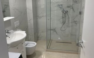 Inchiriem studio in Micro 17 , etaj 2 bloc ROKA, parcare privata, - Poză 9