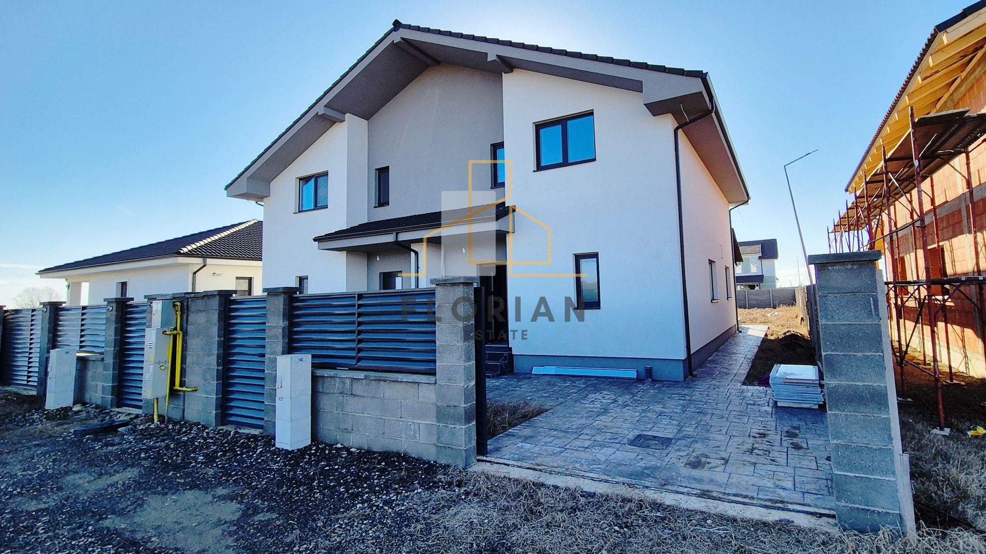 Duplex 3 camere, Mosnita Veche 100mp utili, 375 mp teren - Poză 2