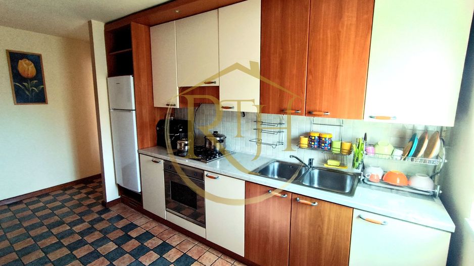 Se inchiriaza apartament cu 3 camere spatios si luminos – zona Olimpia - Poză 11