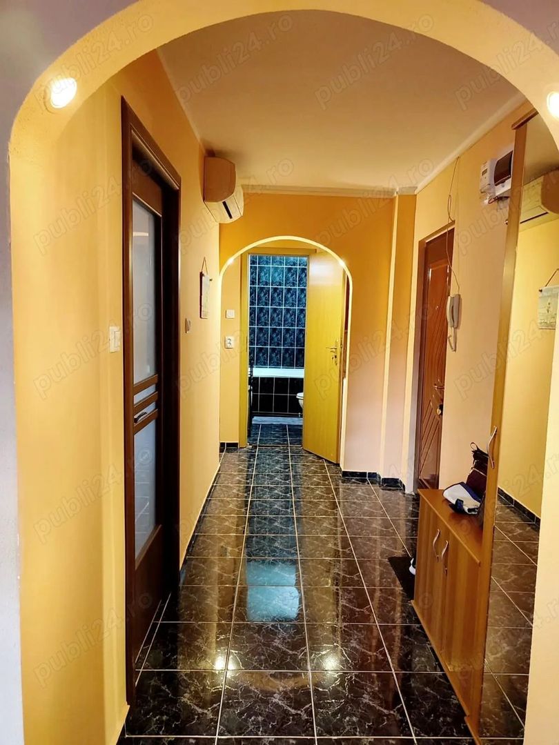 De vanzare apartament 2 camere Decomandat/Centrala proprie - Poză 6