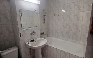 Inchiriere 3 camere Piata Unirii decomandat 80 mp | 2 bai 2 balcoane - Poză 1