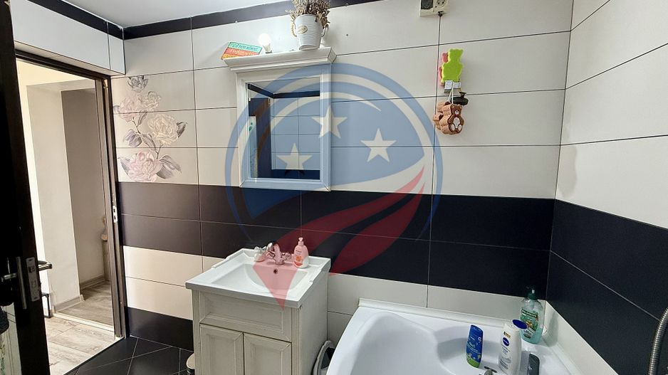 Casa cu teren generos/de vanzare/com Leu, Dolj - Poză 19