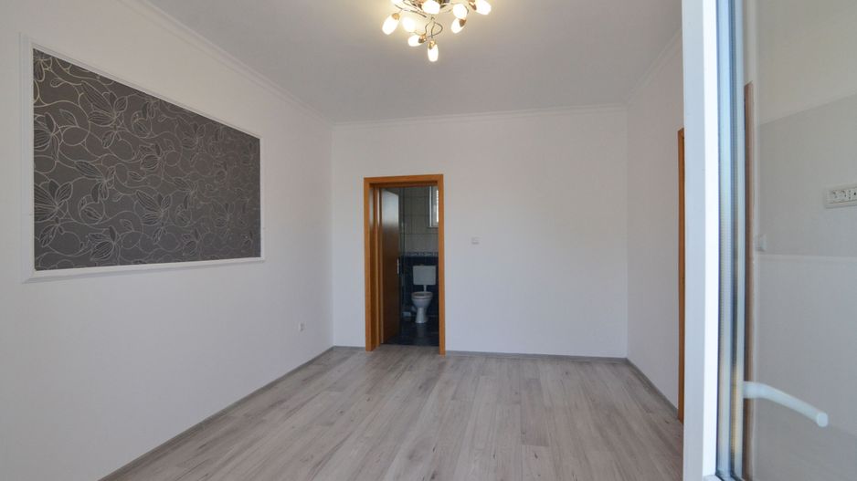 Inchiriem Vila individuala 6 camere cu panouri solare zona Pipera - Poză 23