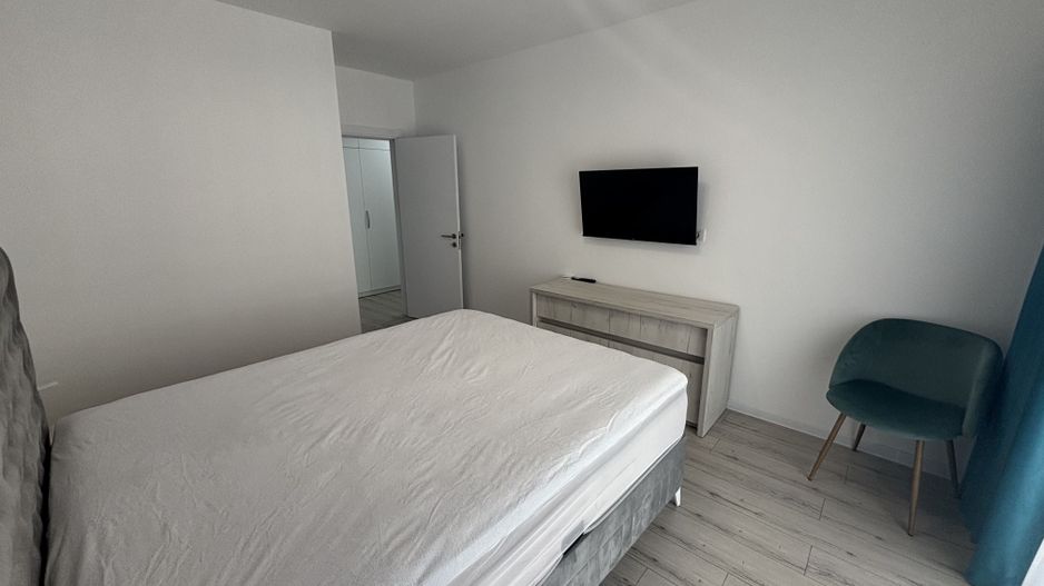 Chirie 2 Camere GranVia Lake View - Terasă cu vedere la Lac - Poză 11