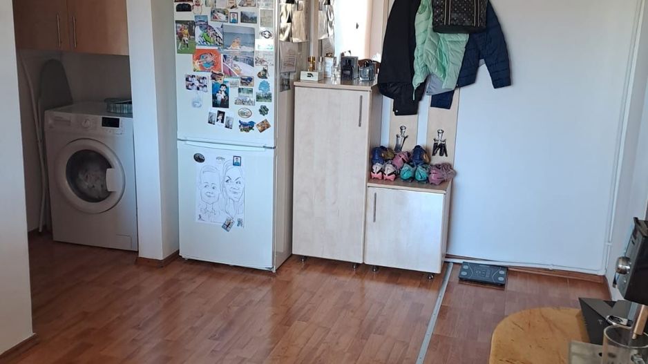 Vand apartament cu 2 camere - Poză 4