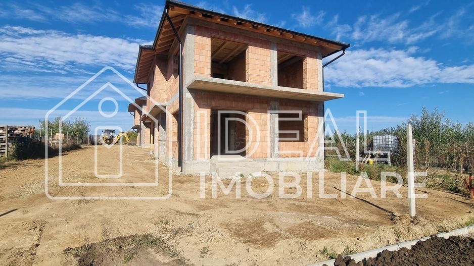 Casa Individuala cu 450 mp de curte si Carport, in Poplaca - Poză 9