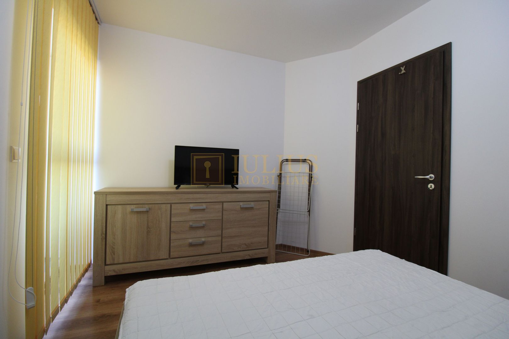 Uranus, 2 camere, centrala proprie, parcare - Poză 7