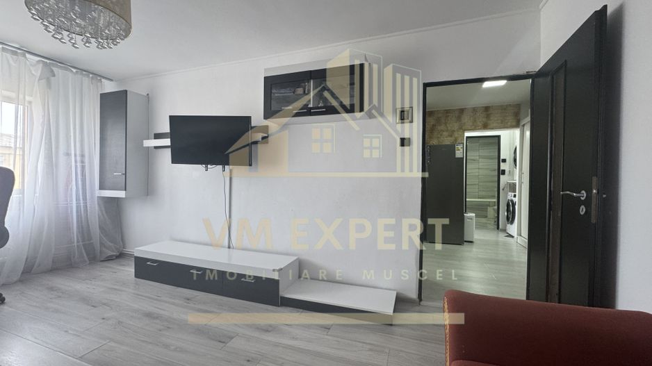 APARTAMENT 2 CAMERE ETAJ 4 CAMPULUNG GRUI - Poză 8