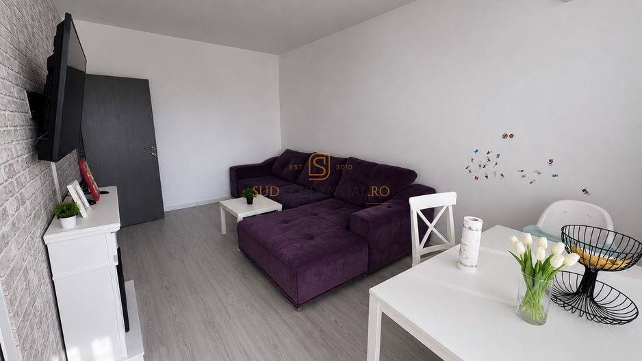 Apartament 2 camere de vanzare, decomandat, acces facil la metrou - Poză 2