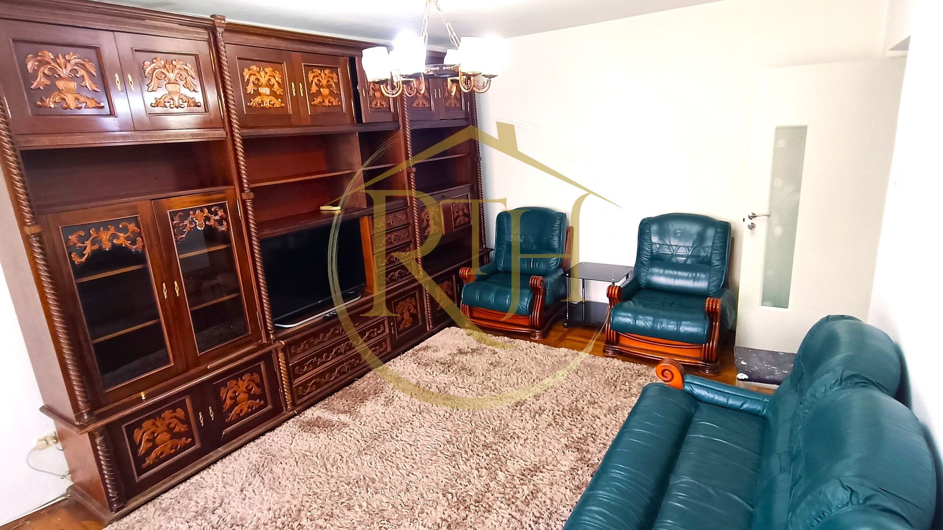 Apartament spatios cu 3 camere de inchiriat Calea Sagului, 420 e/luna - Poză 2