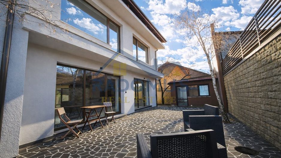 Casă P+1+M - Teren 310 mp -6 Camere- 4 Băi – Ploiești - Premium - Poză 1