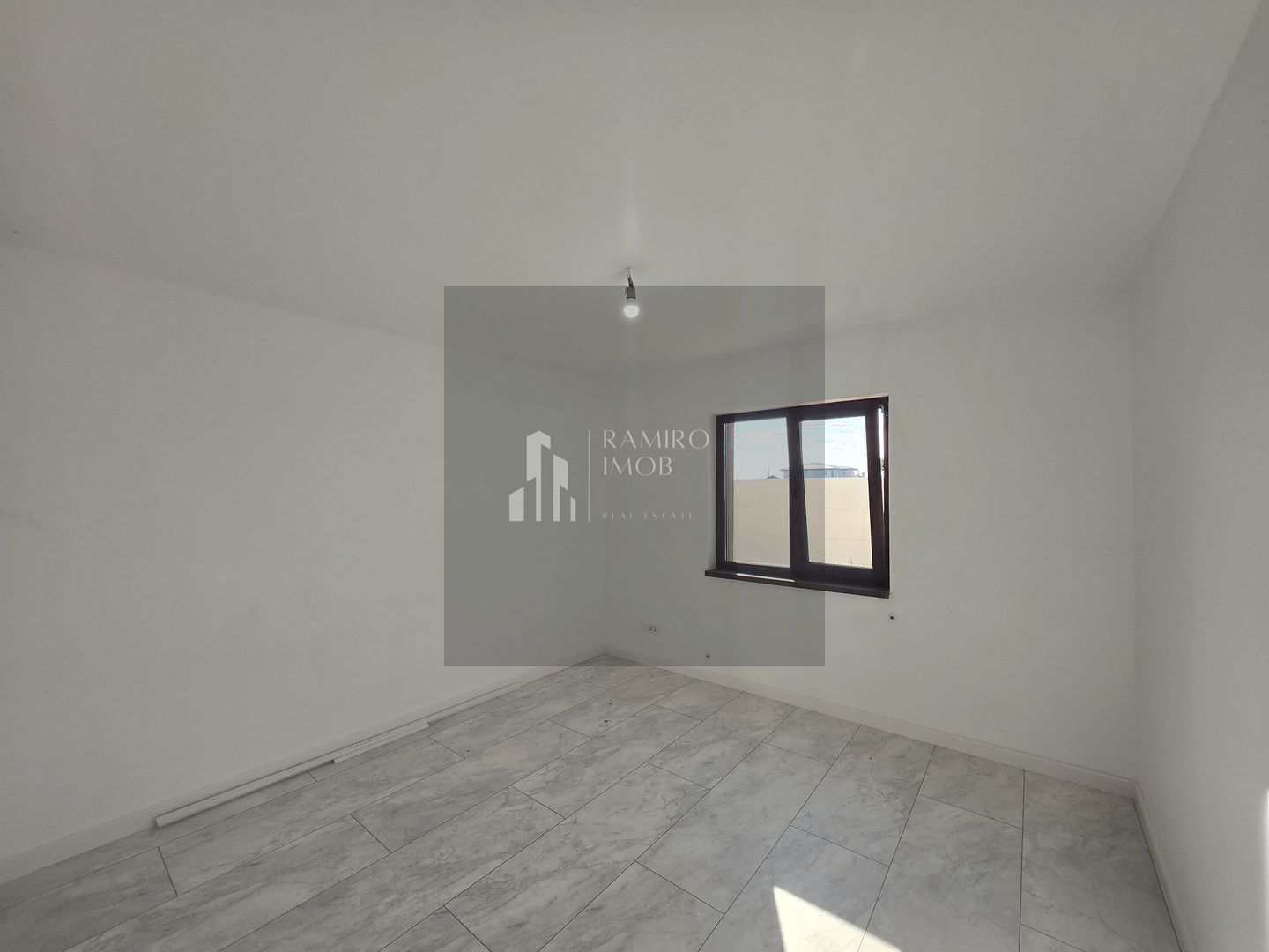 Casa Noua -6 camere - 160mp utili +curte -Soseaua Giurgiului -Magurele - Poză 13