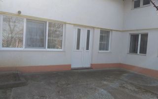 Casă cu teren de vânzare în zona Bucium, Iași - Poză 1