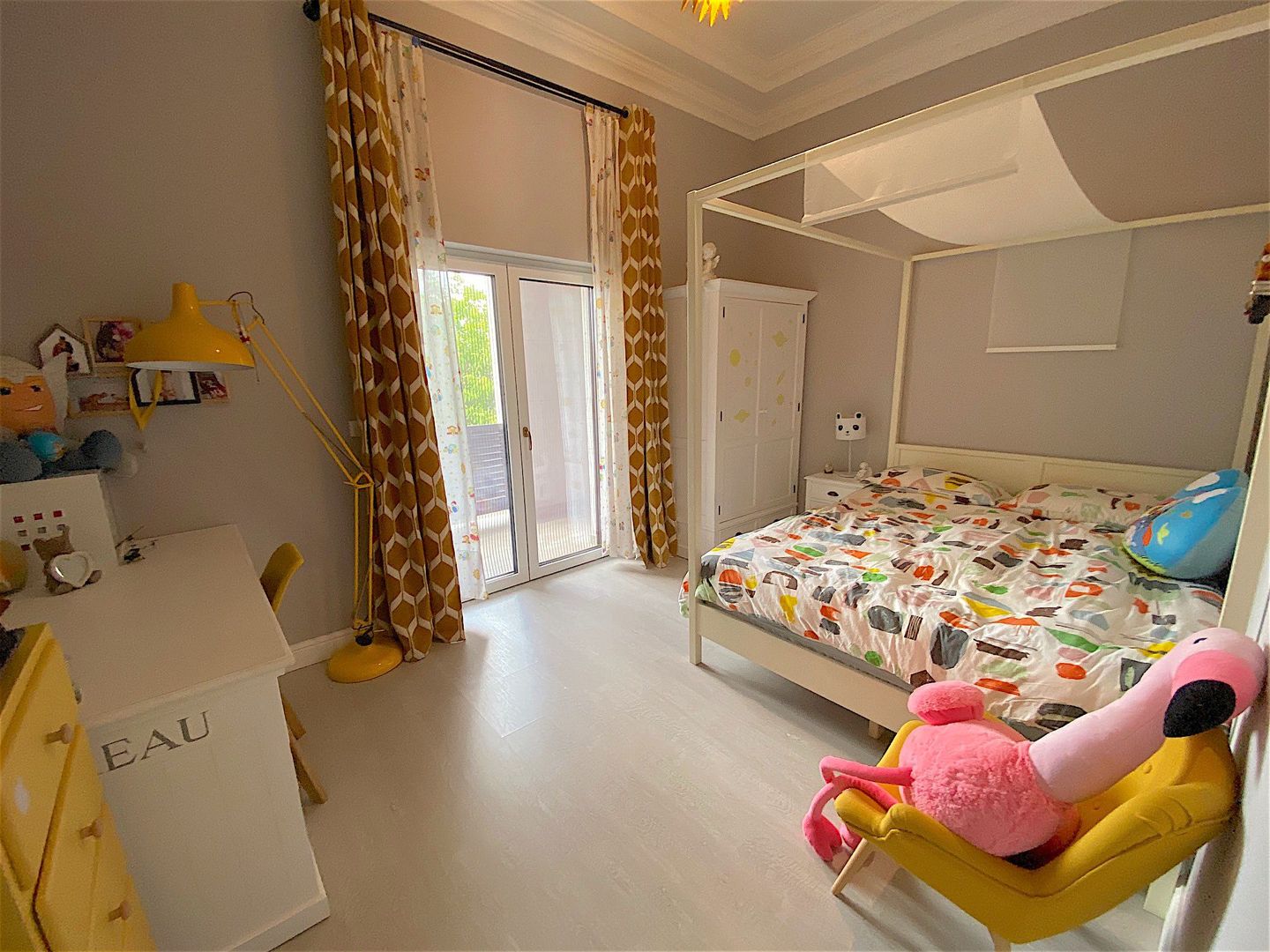 Vila deosebita cu piscina zona Dumbravita - Poză 19