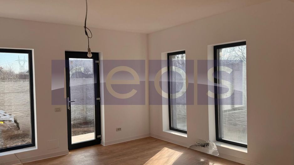 VANZARE VILA TIP DUPLEX 4 CAMERE | TRAPEZULUI | SALAJAN | SECTOR 3 - Poză 1