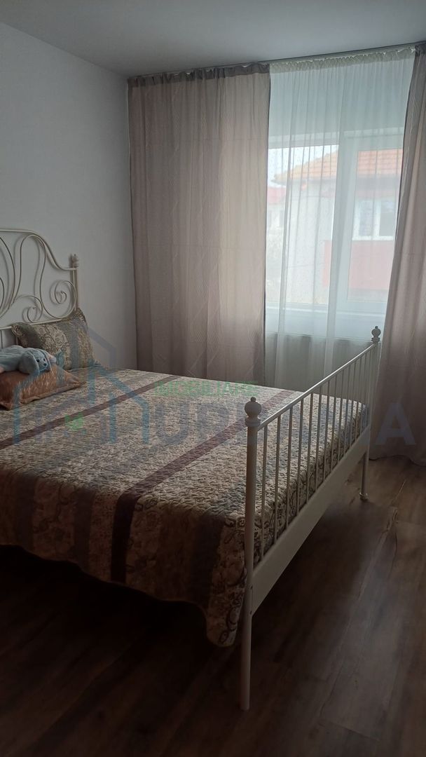 Apartament decomandat, 2 camere, mobilat si renovat, 52 mp, centrul Miroslavei - Poză 8