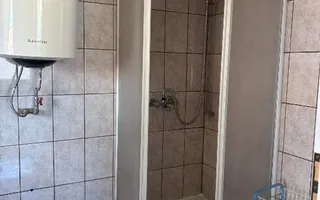 Agenția imobiliara BRASADAS vinde casa in zona CENTRALA. - Poză 12