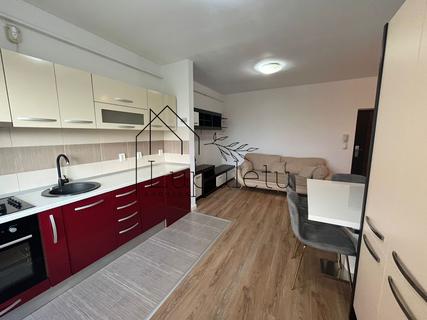 Apartament de Vanzare | 3 Camere | 50MPU | Selimbar - Poză 8