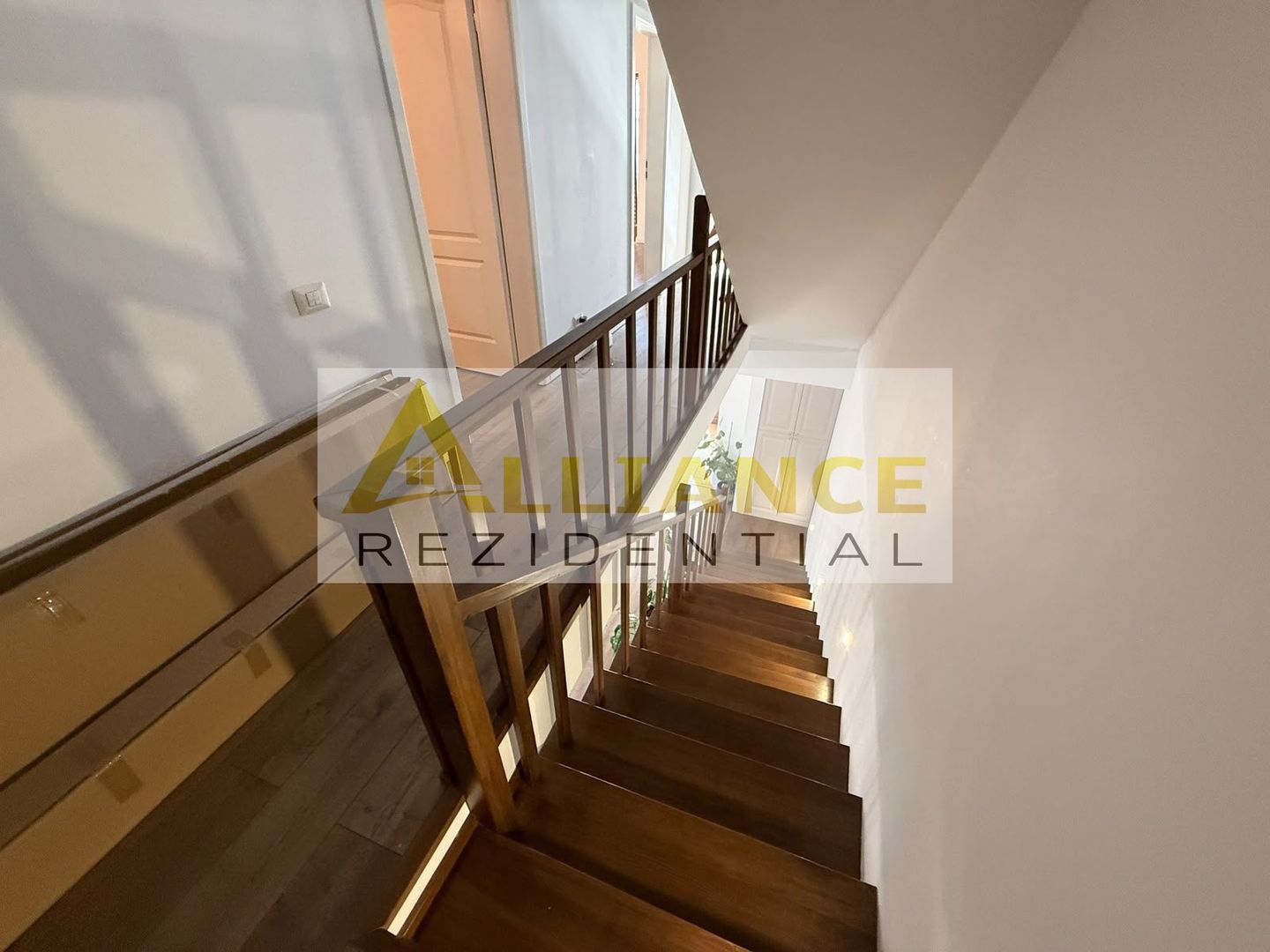 Duplex 4 camere | 120 mp | Mobilat | Strada privata | Berceni - Poză 8