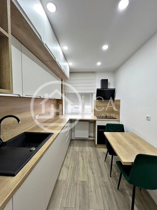 Apartament de vânzare cu 2 camere în zona Rogerius, Oradea - Poză 5
