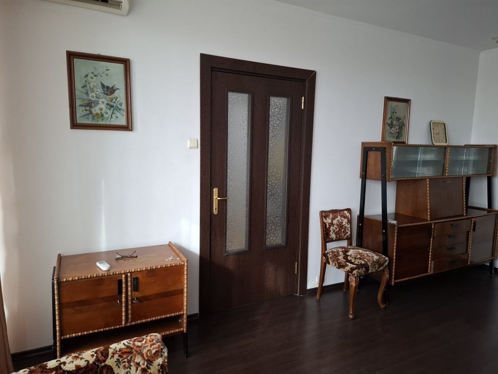 Apartament 2 camere renovat, balcon mare 11 mp, Calea Griviței, etaj 5/7 - Poză 2
