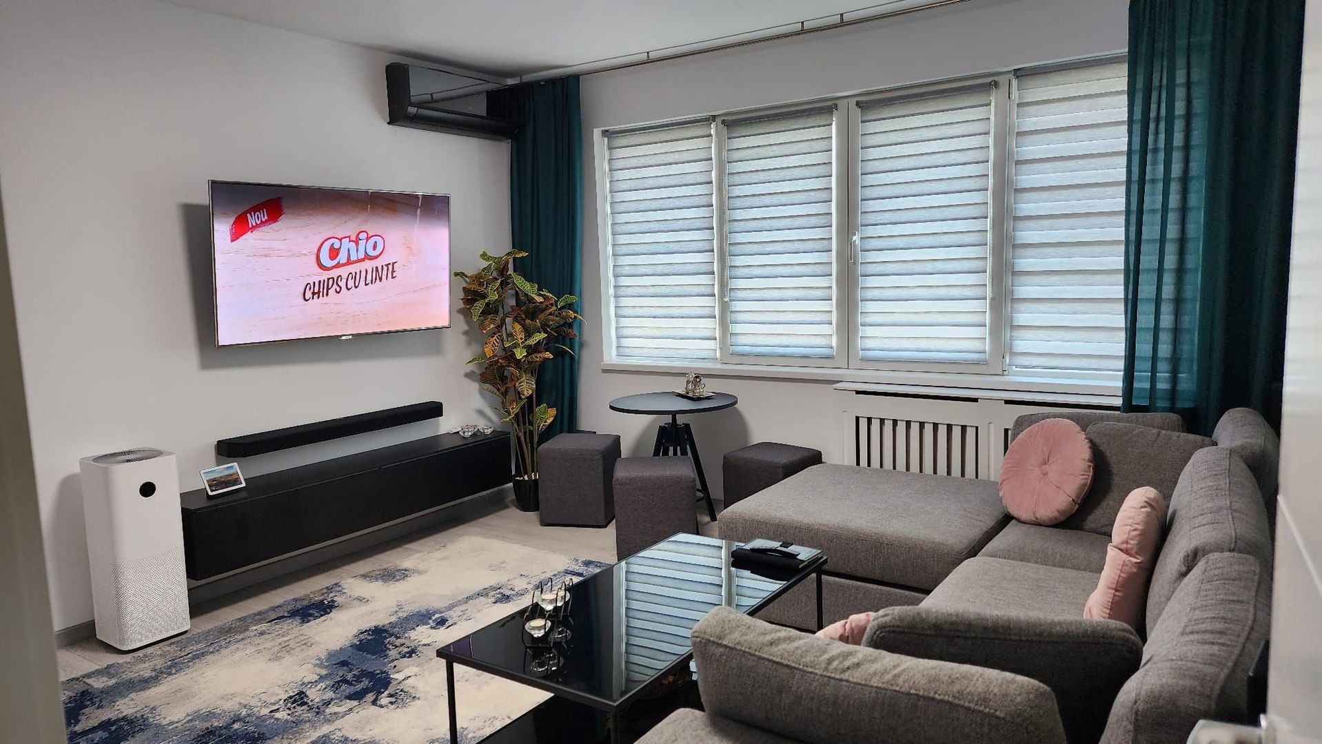 APARTAMENT MOBILAT SI UTILAT METROU ZONA 1 MAI - Poză 2