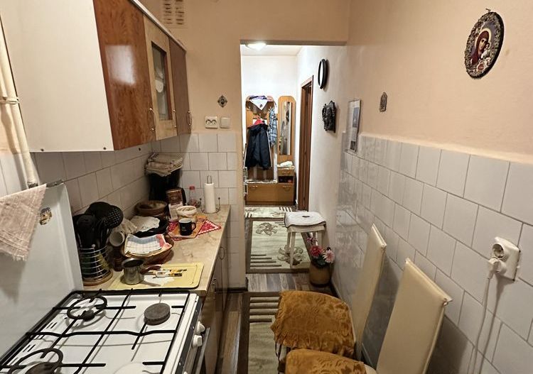 BRASADAS vinde ap 2 cam Botizului etaj 2 cu balcon - Poză 6