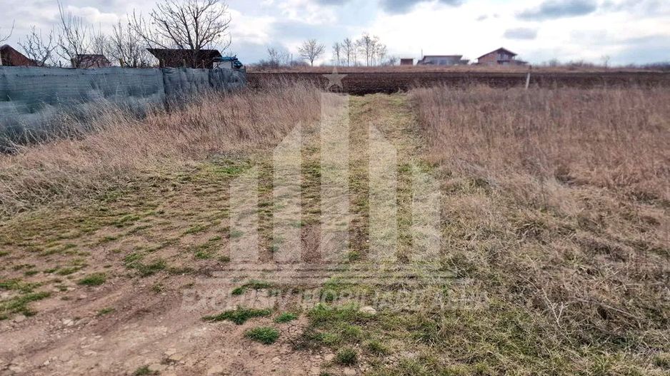 Teren intravilan | De vanzare | 640 mp | 12 ml deschidere | Limba - Poză 1